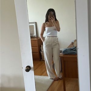 Aritzia Effortless Pants Size 2 Short in Light Birch. NEW.